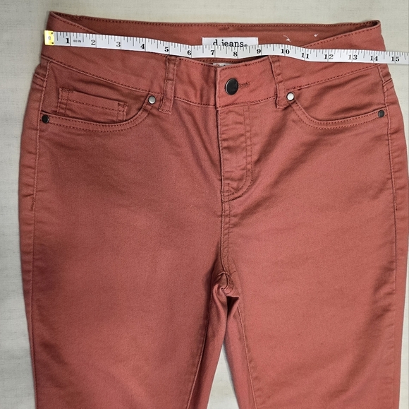 Women's Rust Jeans - Picture 4 of 10